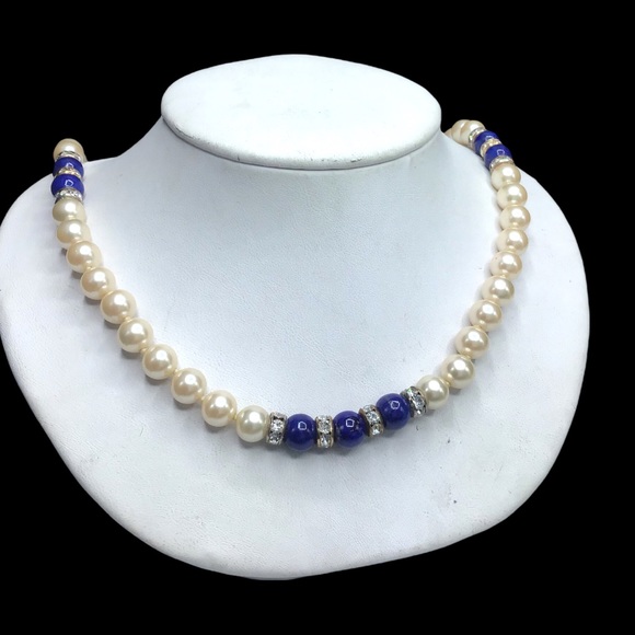 🌺Vintage Pearl & Lapis Necklace - Picture 2 of 15